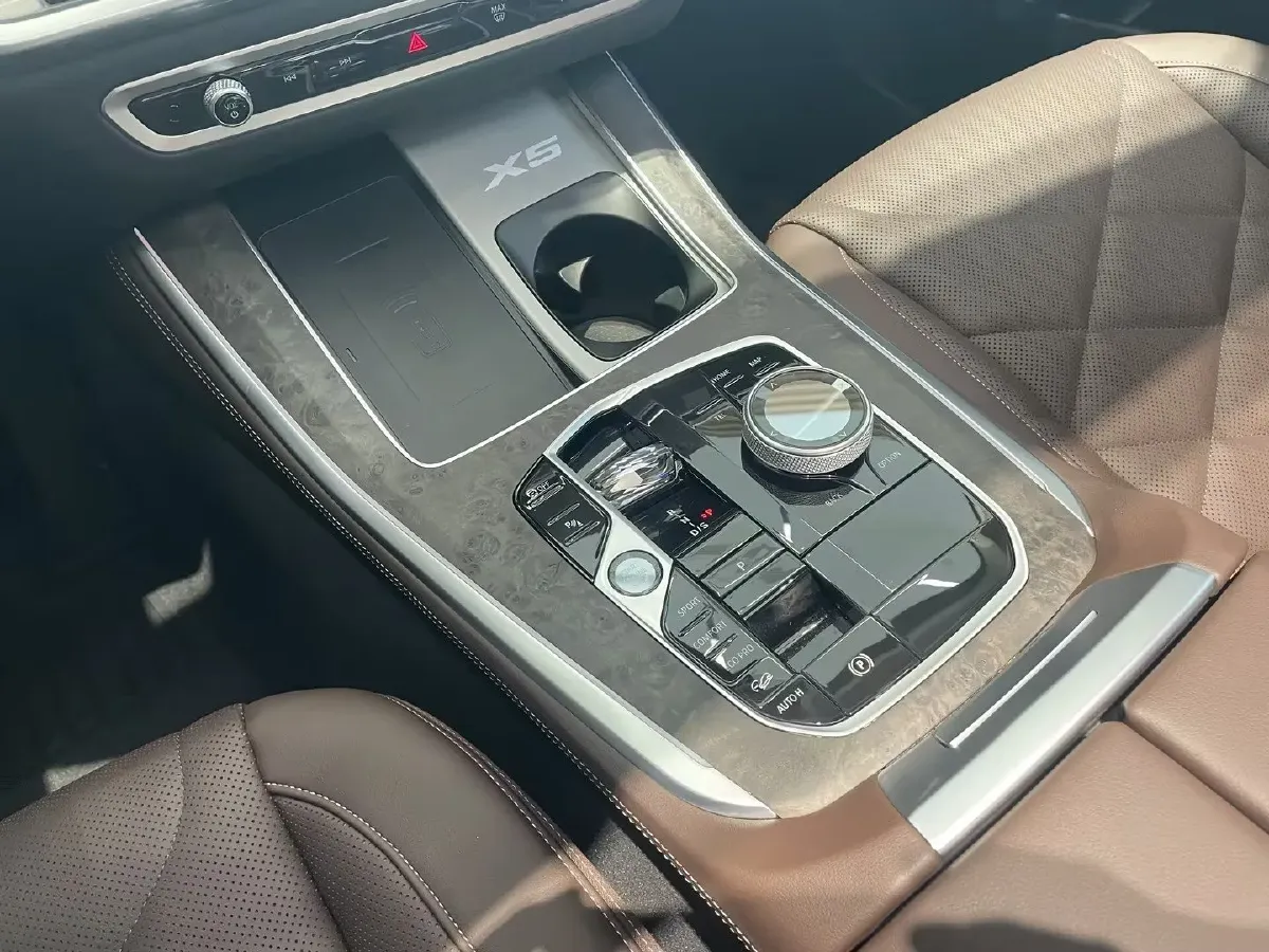 2023 BMW X5 2.0T 258HP L4 8AT,autocango,china used car exporter,china ev exporter,chinese used car exporter,chinese used ev exporter