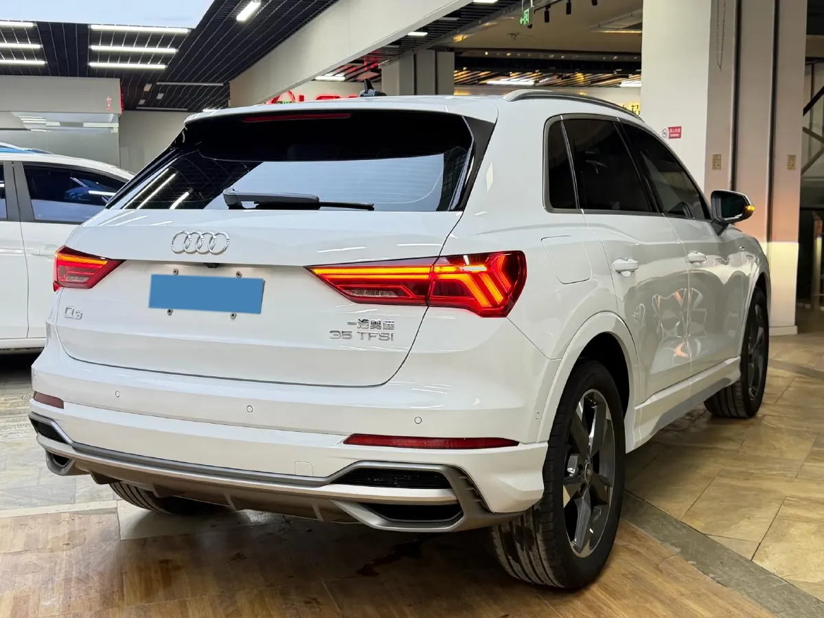 2021 Audi Q3 1.4T 150HP L4 7DCT,autocango,china used car exporter,china ev exporter,chinese used car exporter,chinese used ev exporter