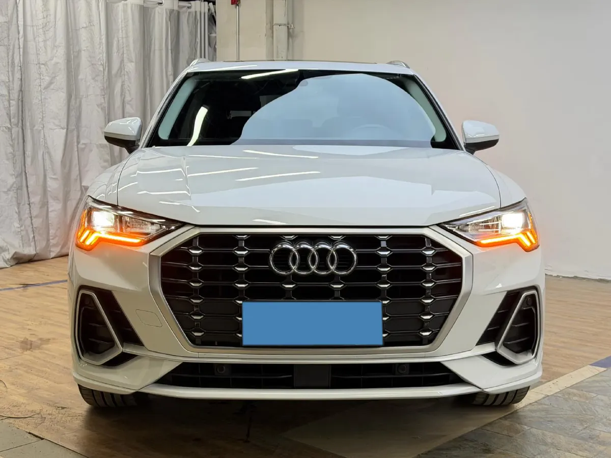 2021 Audi Q3 1.4T 150HP L4 7DCT,autocango,china used car exporter,china ev exporter,chinese used car exporter,chinese used ev exporter