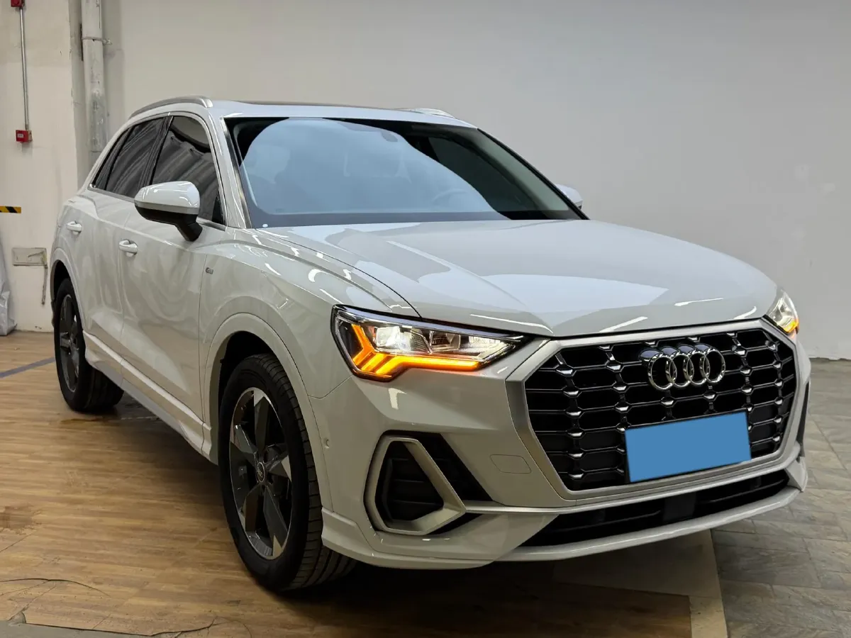 2021 Audi Q3 1.4T 150HP L4 7DCT,autocango,china used car exporter,china ev exporter,chinese used car exporter,chinese used ev exporter