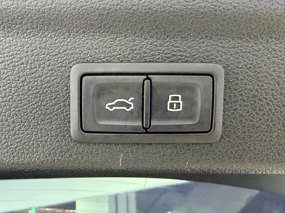 2021 Audi Q3 1.4T 150HP L4 7DCT,autocango,china used car exporter,china ev exporter,chinese used car exporter,chinese used ev exporter