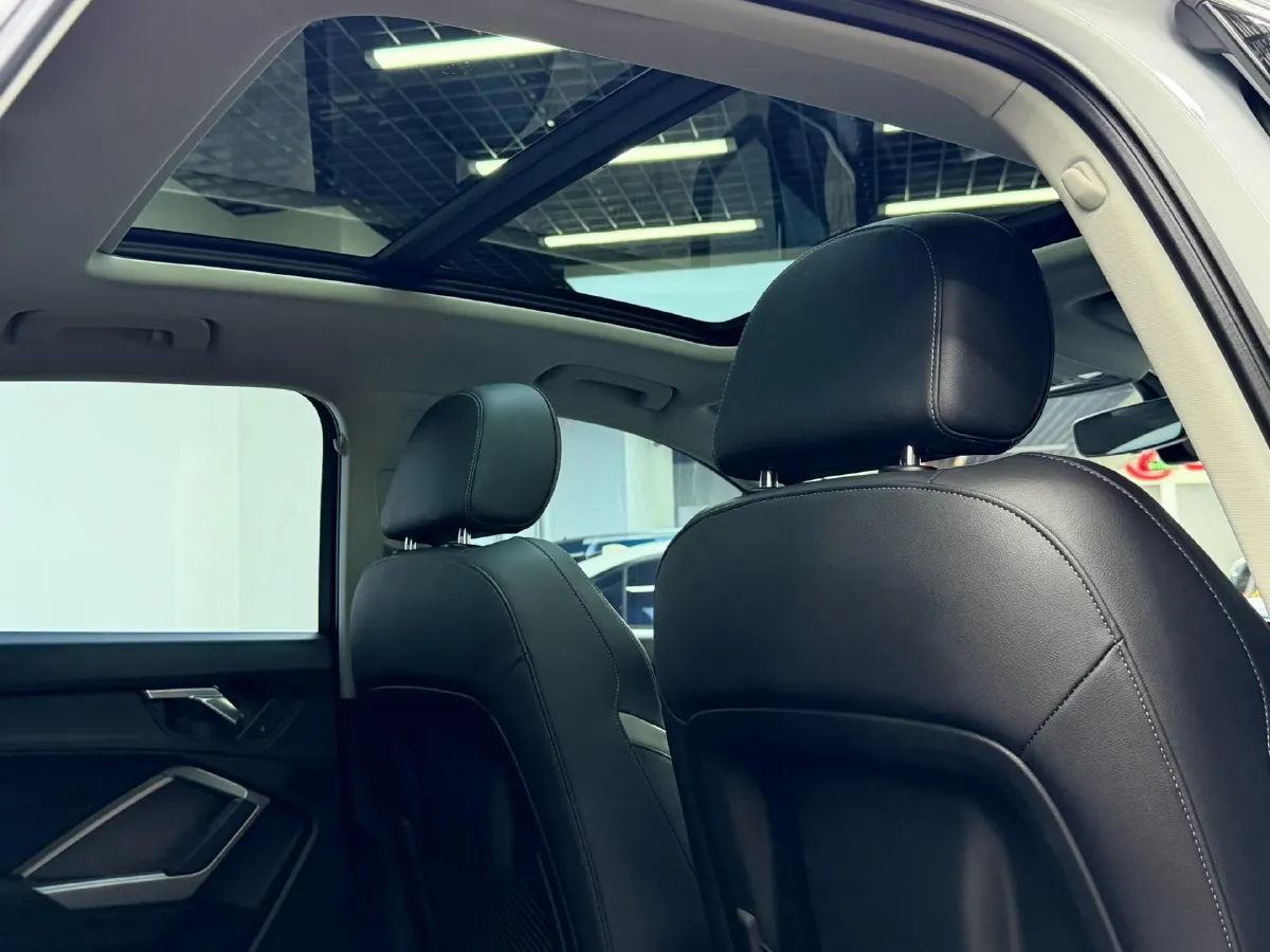 2021 Audi Q3 1.4T 150HP L4 7DCT,autocango,china used car exporter,china ev exporter,chinese used car exporter,chinese used ev exporter