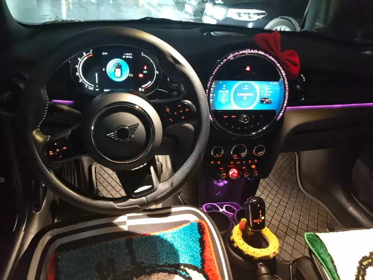 2022 MINI MINI 1.5T 136HP L3 7DCT,autocango,china used car exporter,china ev exporter,chinese used car exporter,chinese used ev exporter