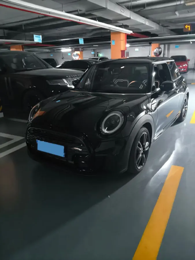 2022 MINI MINI 1.5T 136HP L3 7DCT,autocango,china used car exporter,china ev exporter,chinese used car exporter,chinese used ev exporter