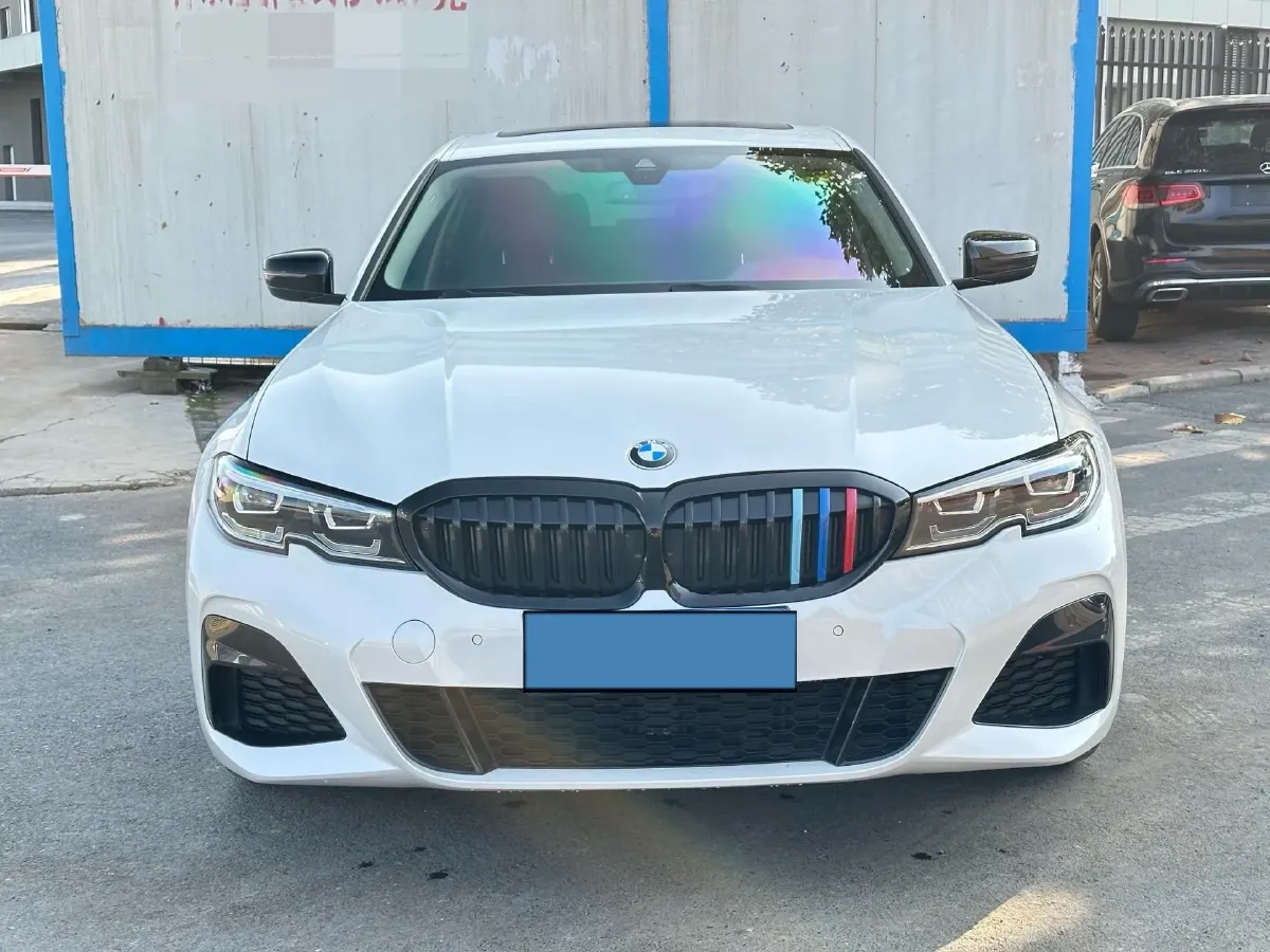 2022 BMW 3 Series 2.0T 184HP L4 8AT,autocango,china used car exporter,china ev exporter,chinese used car exporter,chinese used ev exporter