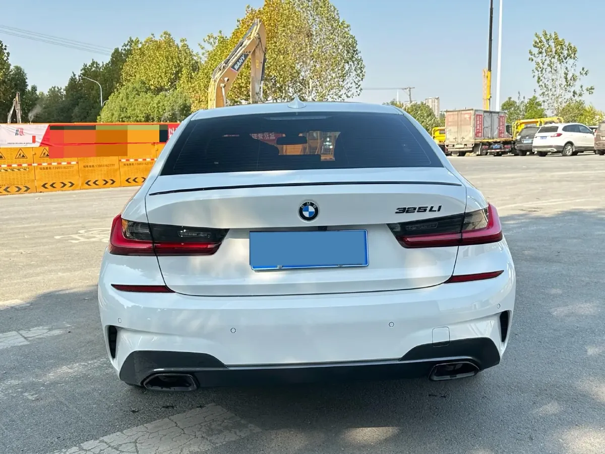 2022 BMW 3 Series 2.0T 184HP L4 8AT,autocango,china used car exporter,china ev exporter,chinese used car exporter,chinese used ev exporter