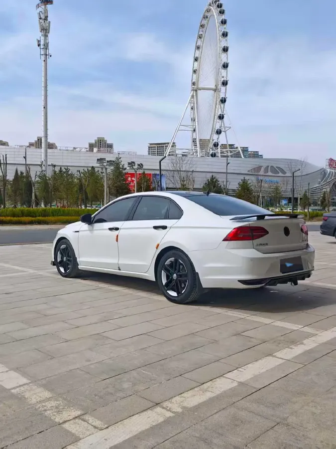 2021 Volkswagen T-Roc 1.4T 150HP L4 7DCT,autocango,china used car exporter,china ev exporter,chinese used car exporter,chinese used ev exporter