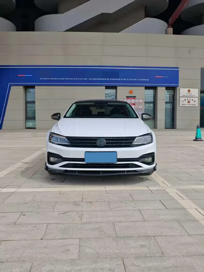 2021 Volkswagen T-Roc 1.4T 150HP L4 7DCT,autocango,china used car exporter,china ev exporter,chinese used car exporter,chinese used ev exporter
