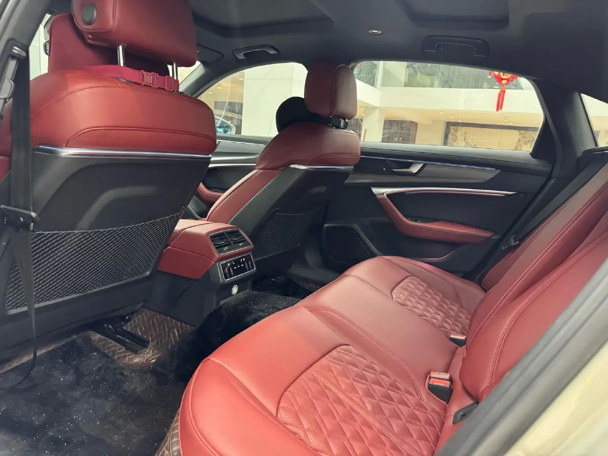 2020 Audi A6L 2.0T 224HP L4 7DCT,autocango,china used car exporter,china ev exporter,chinese used car exporter,chinese used ev exporter