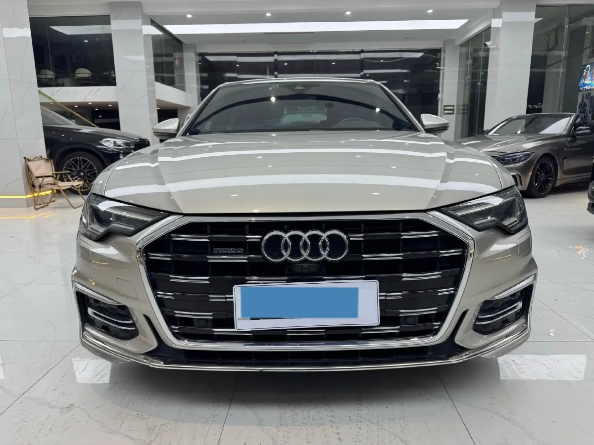 2020 Audi A6L 2.0T 224HP L4 7DCT,autocango,china used car exporter,china ev exporter,chinese used car exporter,chinese used ev exporter