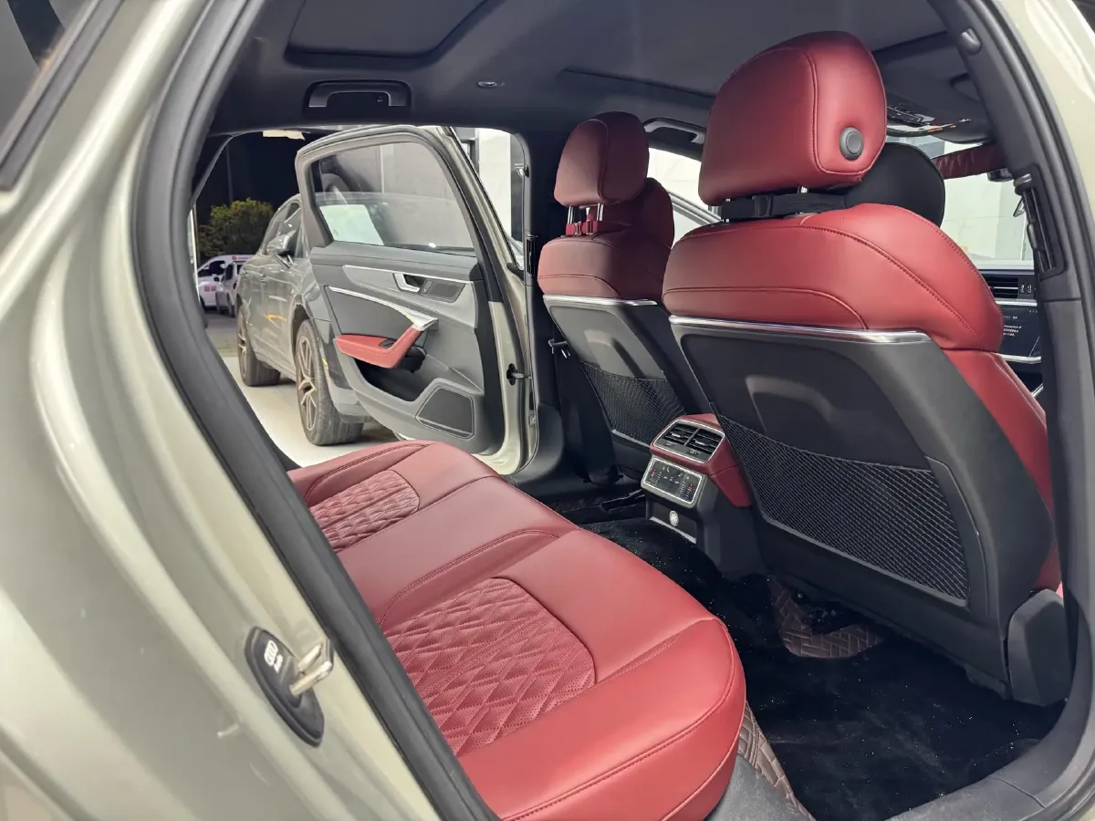 2020 Audi A6L 2.0T 224HP L4 7DCT,autocango,china used car exporter,china ev exporter,chinese used car exporter,chinese used ev exporter