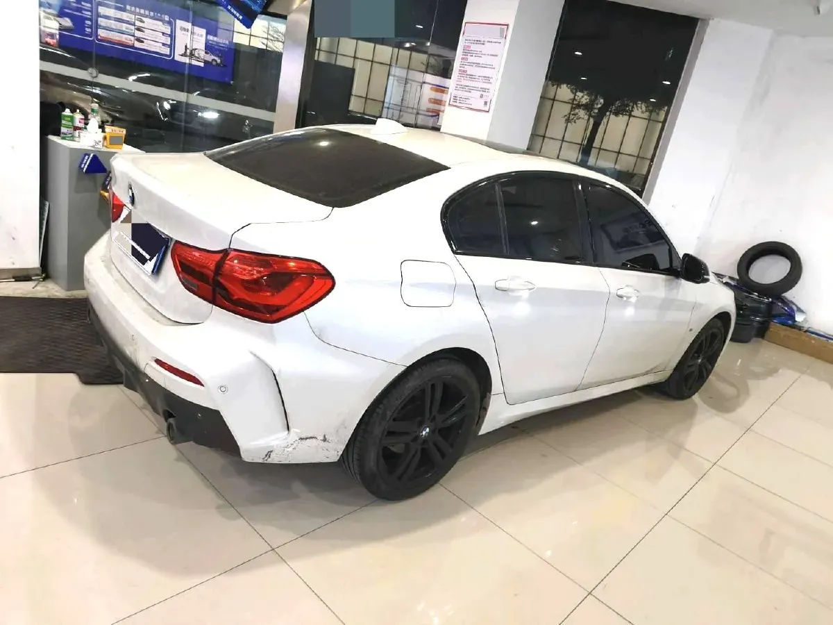 2022 BMW 1 Series 2.0T 192HP L4 7DCT,autocango,china used car exporter,china ev exporter,chinese used car exporter,chinese used ev exporter