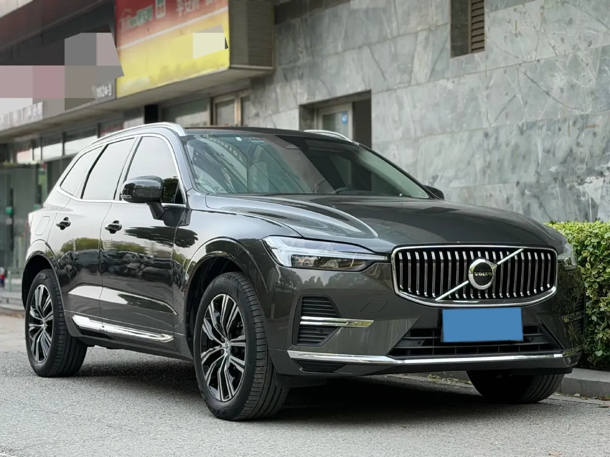 2022 Volvo XC60 2.0T 250HP L4 8AT,autocango,china used car exporter,china ev exporter,chinese used car exporter,chinese used ev exporter