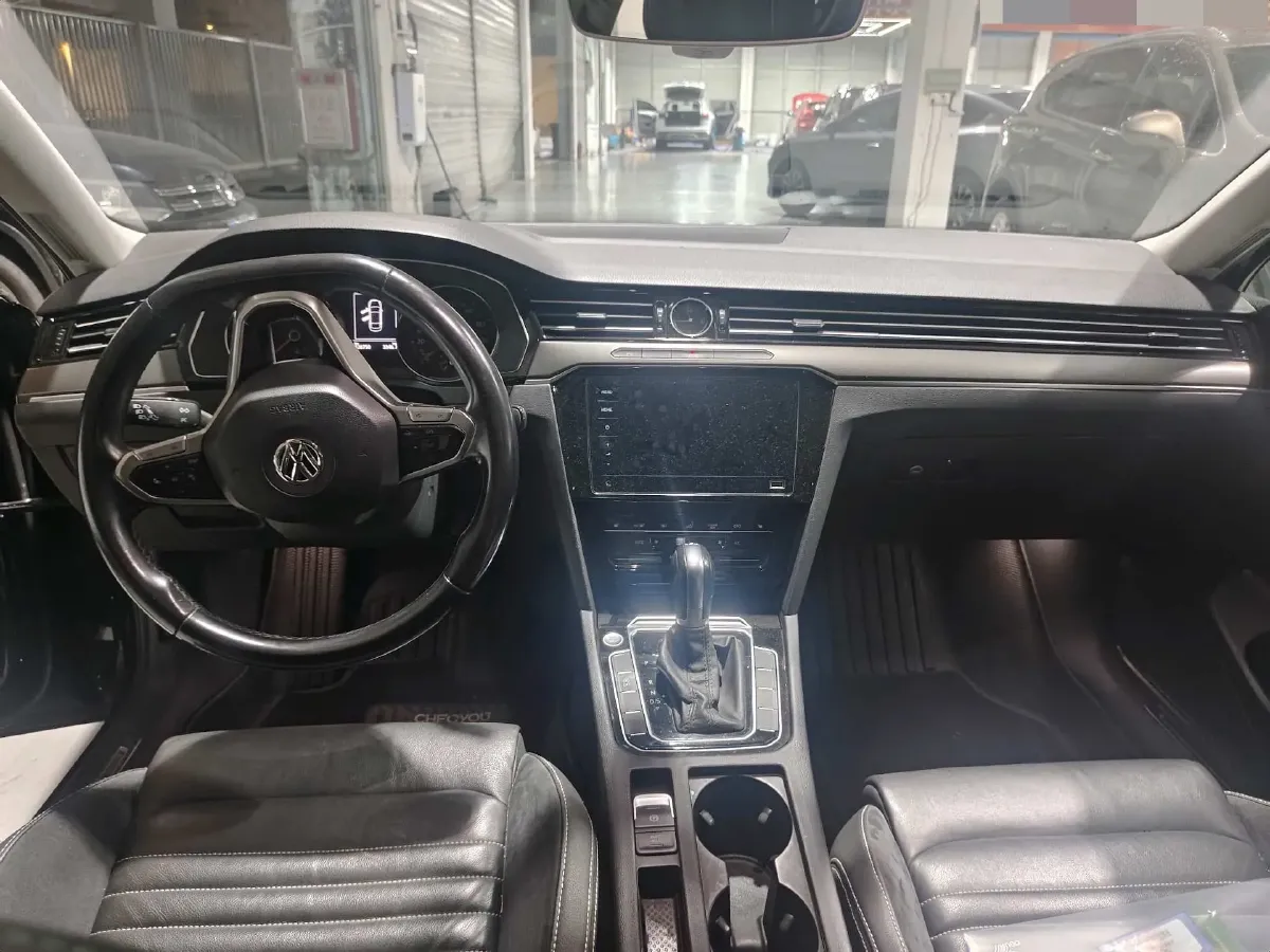 2020 Volkswagen Magotan 2.0T 186HP L4 7DCT,autocango,china used car exporter,china ev exporter,chinese used car exporter,chinese used ev exporter