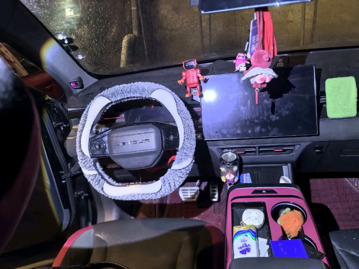 2022 Jetour DASHING 1.6T 197HP L4 7DCT,autocango,china used car exporter,china ev exporter,chinese used car exporter,chinese used ev exporter