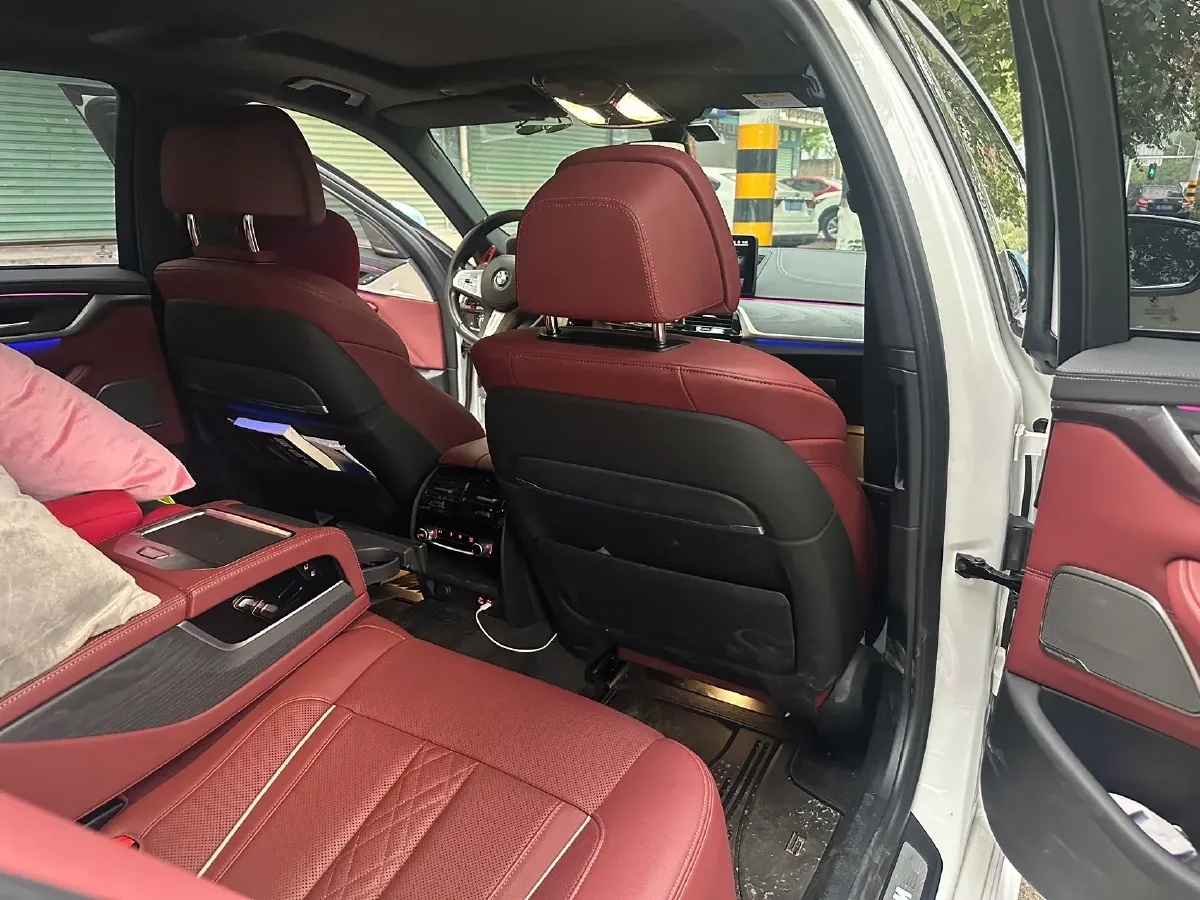 2023 BMW 5 Series 2.0T 245HP L4 8AT,autocango,china used car exporter,china ev exporter,chinese used car exporter,chinese used ev exporter