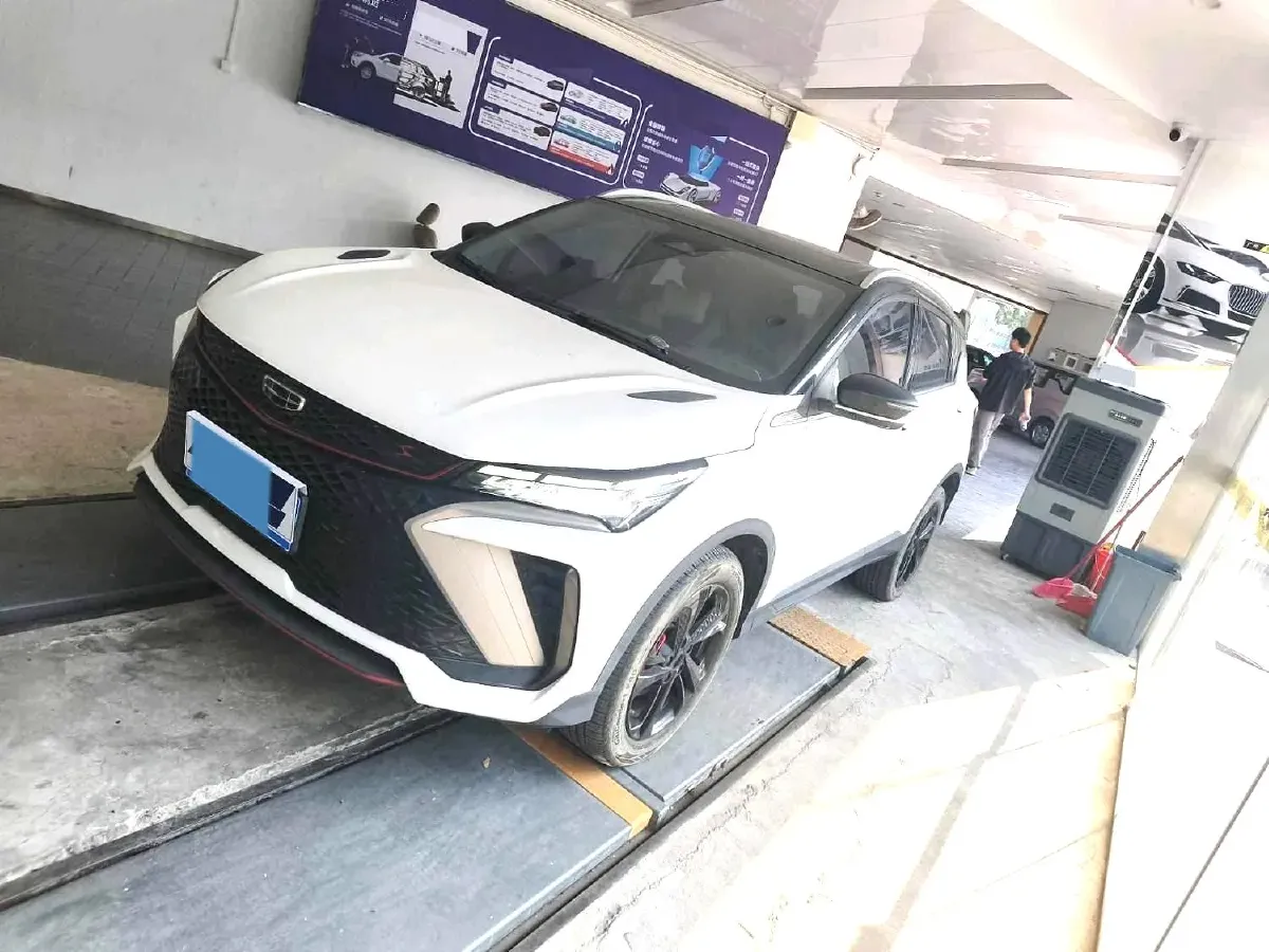 2022 Geely Coolray 1.5T 181HP L4 7DCT,autocango,china used car exporter,china ev exporter,chinese used car exporter,chinese used ev exporter