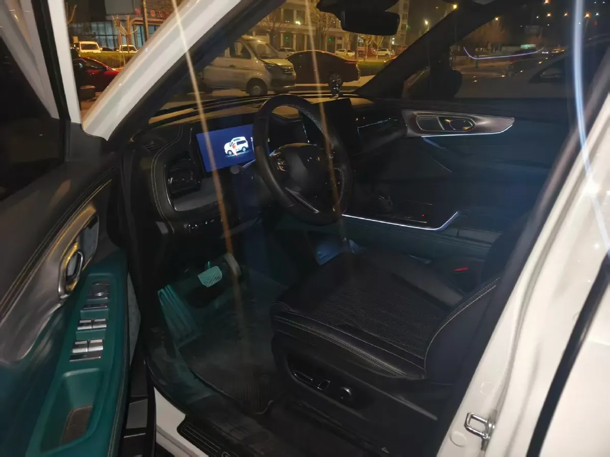 2022 GAC Trumpchi GS8 2.0T 252HP L4 8AT,autocango,china used car exporter,china ev exporter,chinese used car exporter,chinese used ev exporter