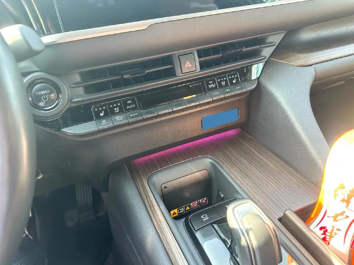 2024 Toyota Crown 2.5L 185HP L4 E-CVT Hybrid,autocango,china used car exporter,china ev exporter,chinese used car exporter,chinese used ev exporter