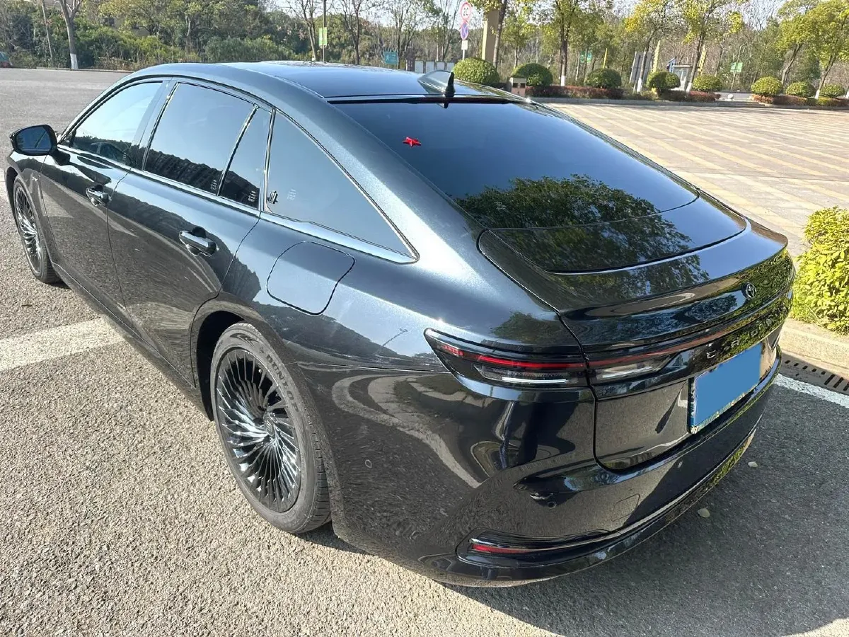 2024 Toyota Crown 2.5L 185HP L4 E-CVT Hybrid,autocango,china used car exporter,china ev exporter,chinese used car exporter,chinese used ev exporter