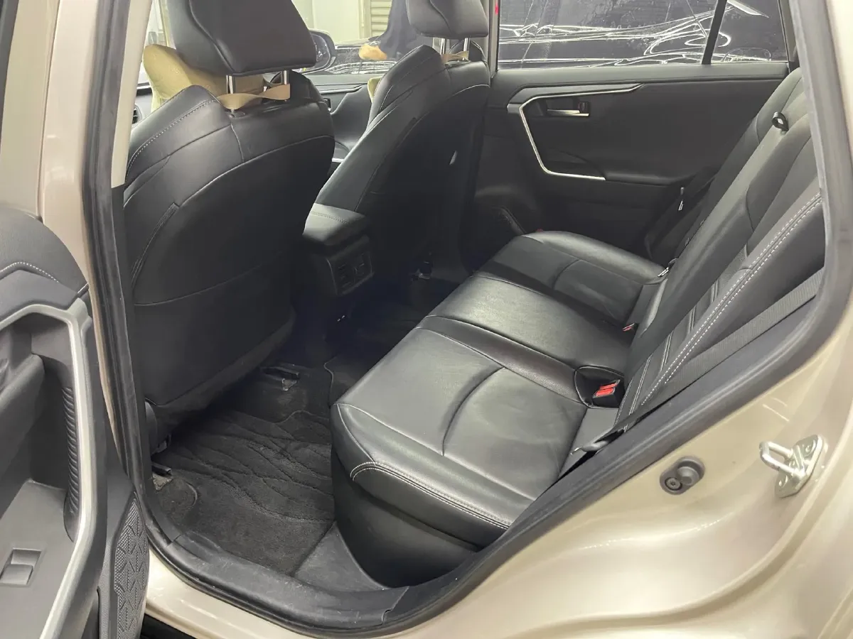 2022 Toyota Wildlander 2.5L 178HP L4 E-CVT Hybrid,autocango,china used car exporter,china ev exporter,chinese used car exporter,chinese used ev exporter