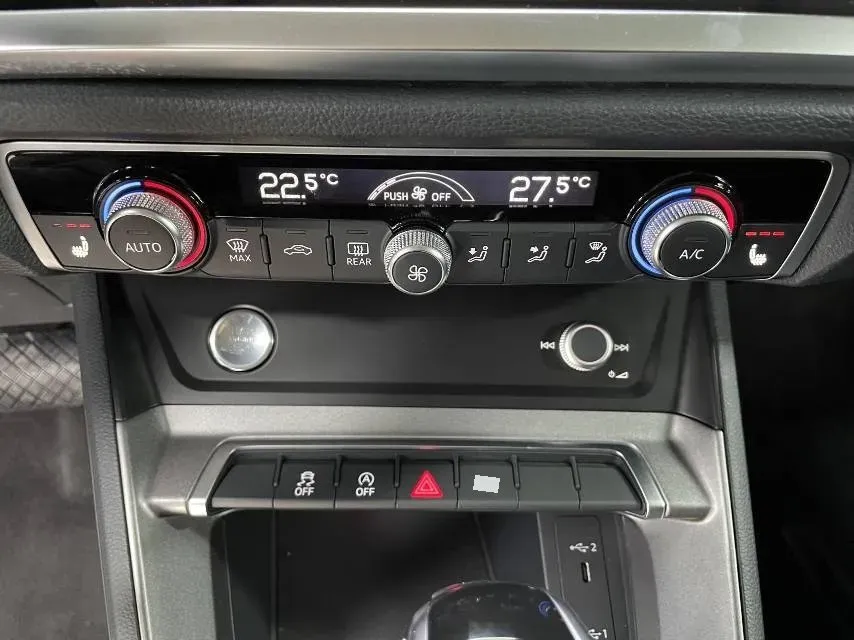 2022 Audi Q3 1.4T 150HP L4 7DCT,autocango,china used car exporter,china ev exporter,chinese used car exporter,chinese used ev exporter