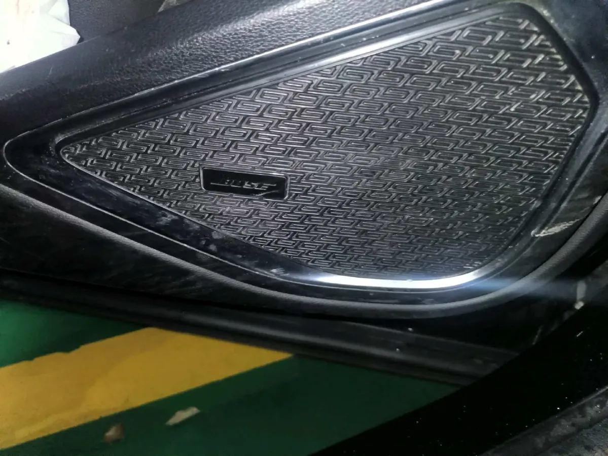 2020 Roewe RX5 1.5T 169HP L4 AMT PHEV 11.1KWH,autocango,china used car exporter,china ev exporter,chinese used car exporter,chinese used ev exporter