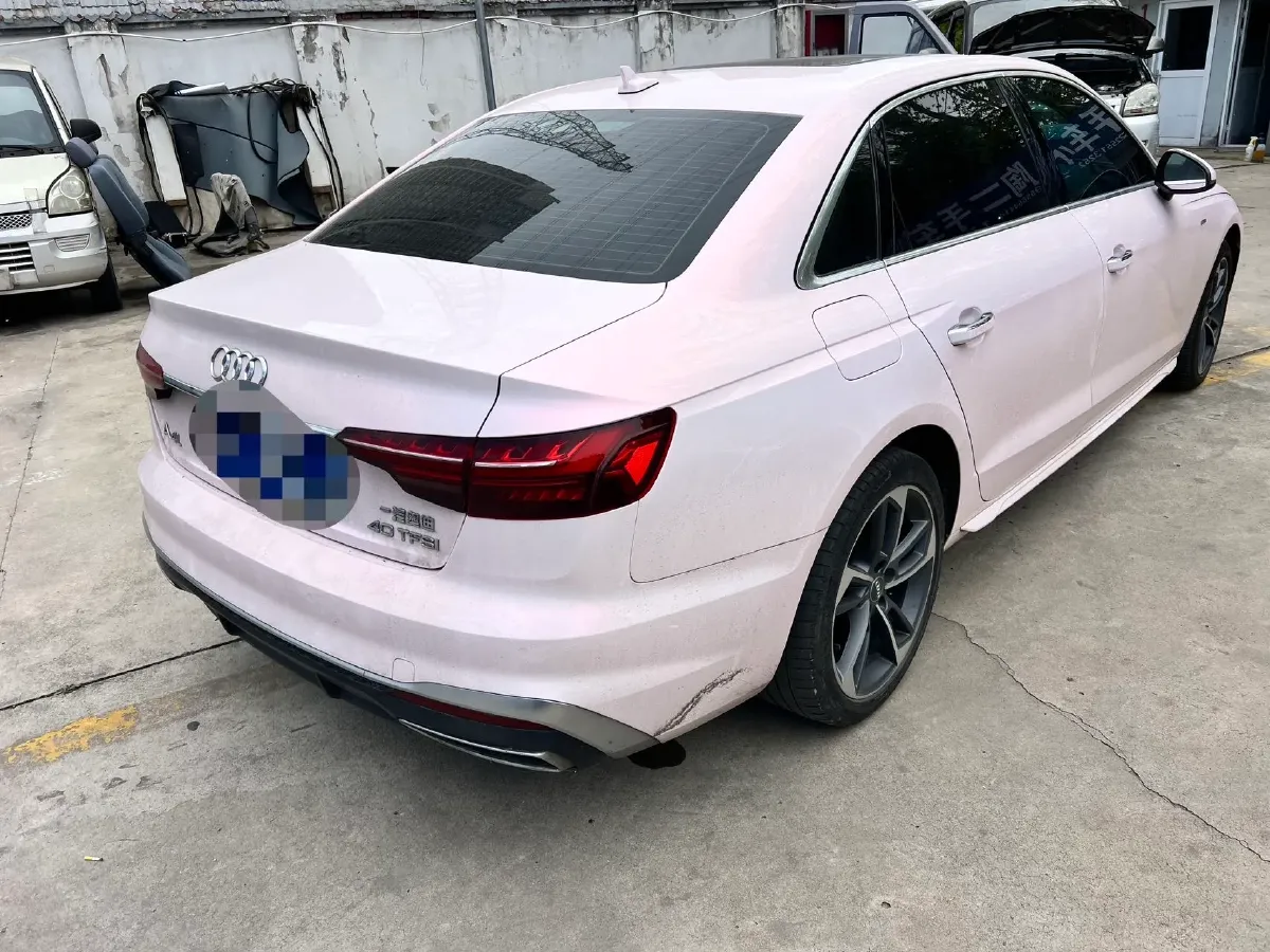 2020 Audi A4L 2.0T 190HP L4 7DCT,autocango,china used car exporter,china ev exporter,chinese used car exporter,chinese used ev exporter
