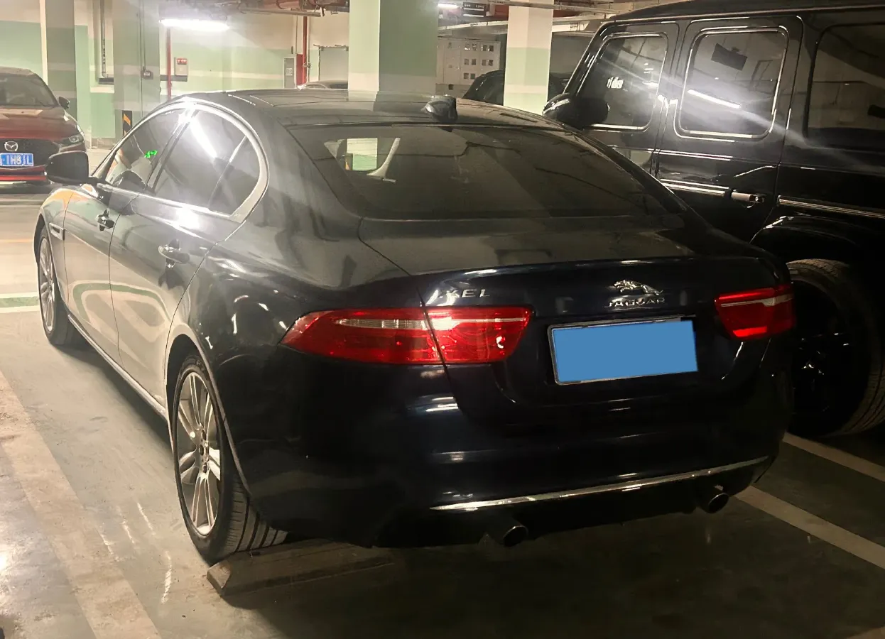 2018 Toyota Crown 2.0T 235HP L4 8AT,autocango,china used car exporter,china ev exporter,chinese used car exporter,chinese used ev exporter