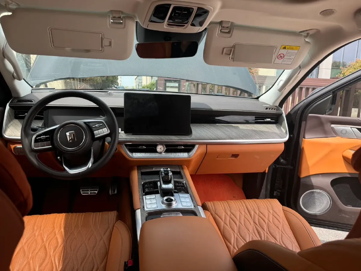 2023 Tank 500 2.0T 252HP L4 9AT PHEV 37.1KWH,autocango,china used car exporter,china ev exporter,chinese used car exporter,chinese used ev exporter