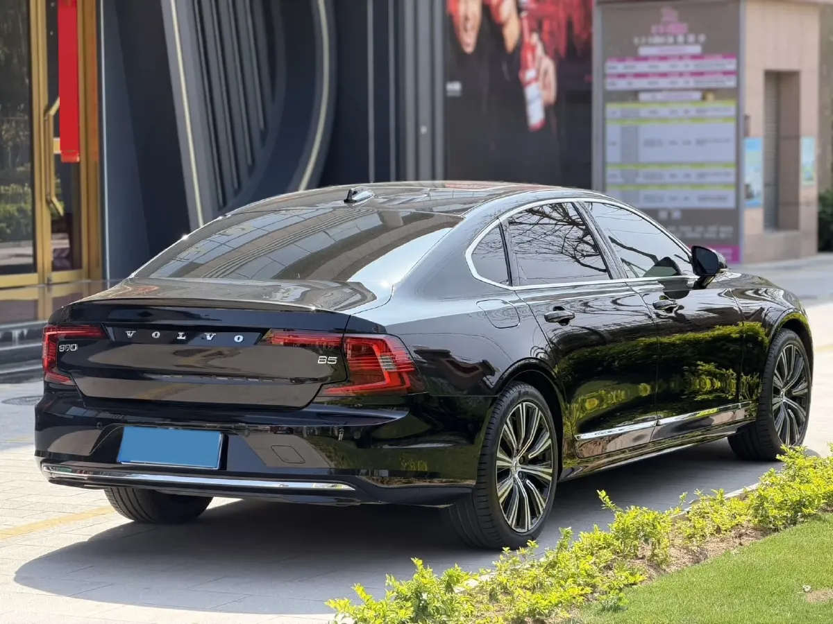 2025 Volvo S90 2.0T 250HP L4 8AT,autocango,china used car exporter,china ev exporter,chinese used car exporter,chinese used ev exporter
