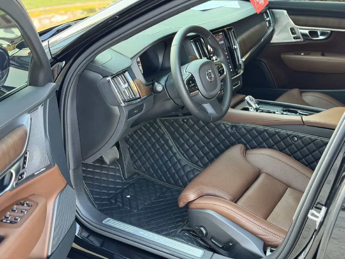 2023 Volvo S90 2.0T 250HP L4 8AT,autocango,china used car exporter,china ev exporter,chinese used car exporter,chinese used ev exporter