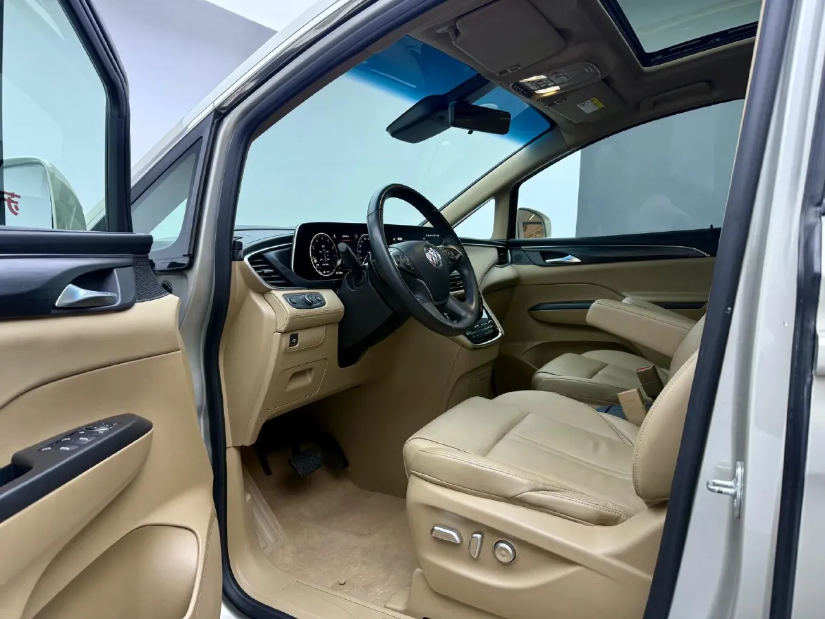 2021 Buick GL8 2.0T 237HP L4 9AT,autocango,china used car exporter,china ev exporter,chinese used car exporter,chinese used ev exporter