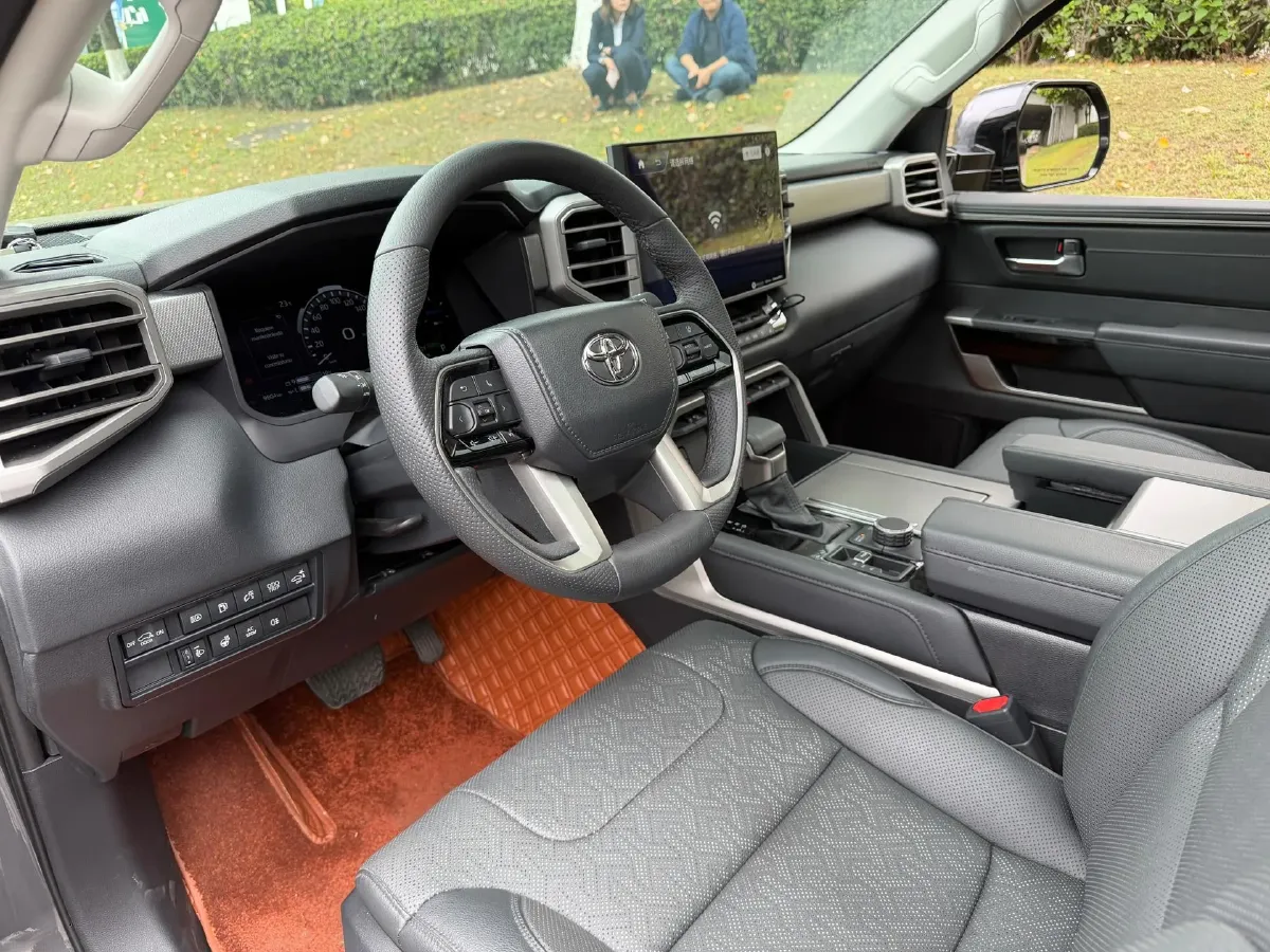 2023 HongQi H5 1.8T 197HP L4 8AT,autocango,china used car exporter,china ev exporter,chinese used car exporter,chinese used ev exporter