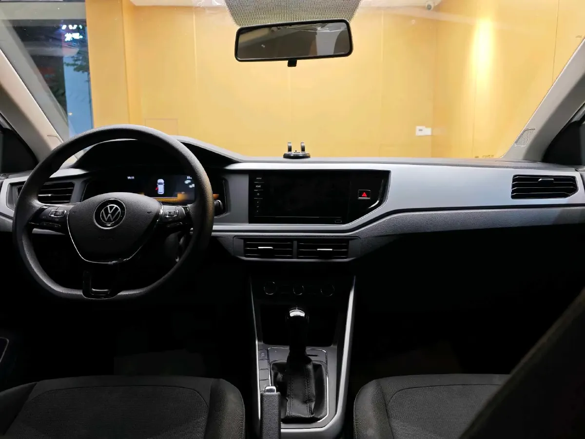 2023 Volkswagen Polo 1.5L 110HP L4 6AT,autocango,china used car exporter,china ev exporter,chinese used car exporter,chinese used ev exporter