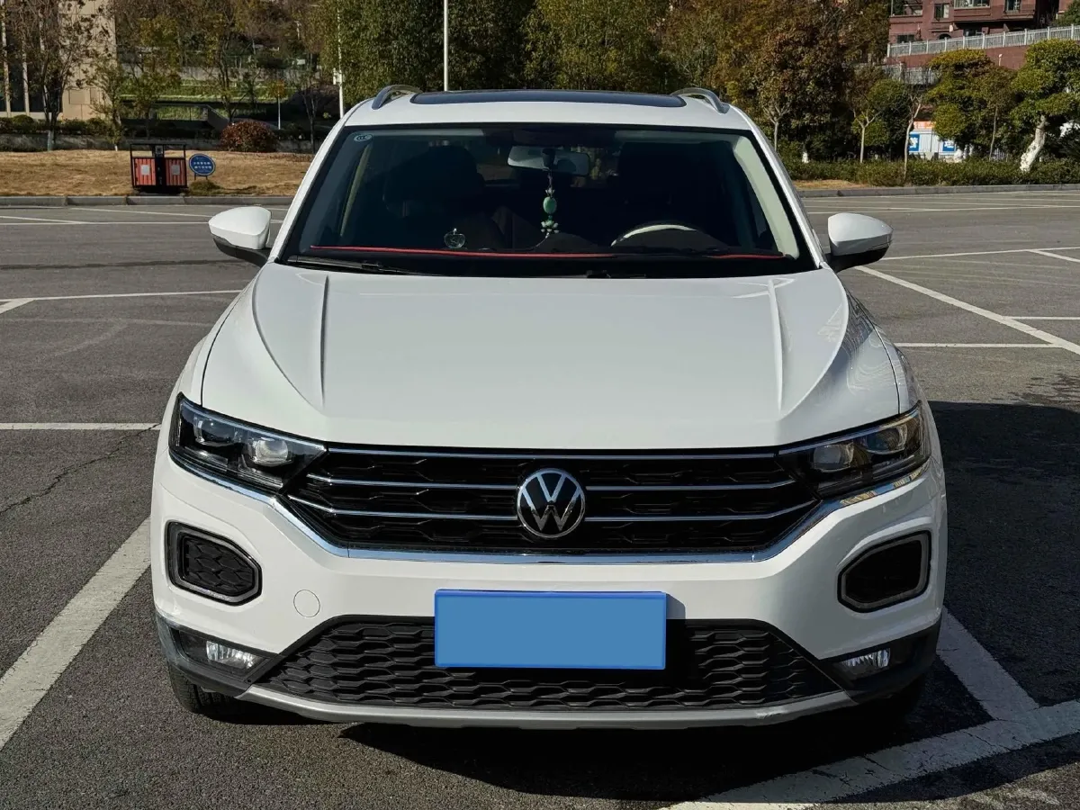 2021 Volkswagen T-Roc 1.4T 150HP L4 7DCT,autocango,china used car exporter,china ev exporter,chinese used car exporter,chinese used ev exporter
