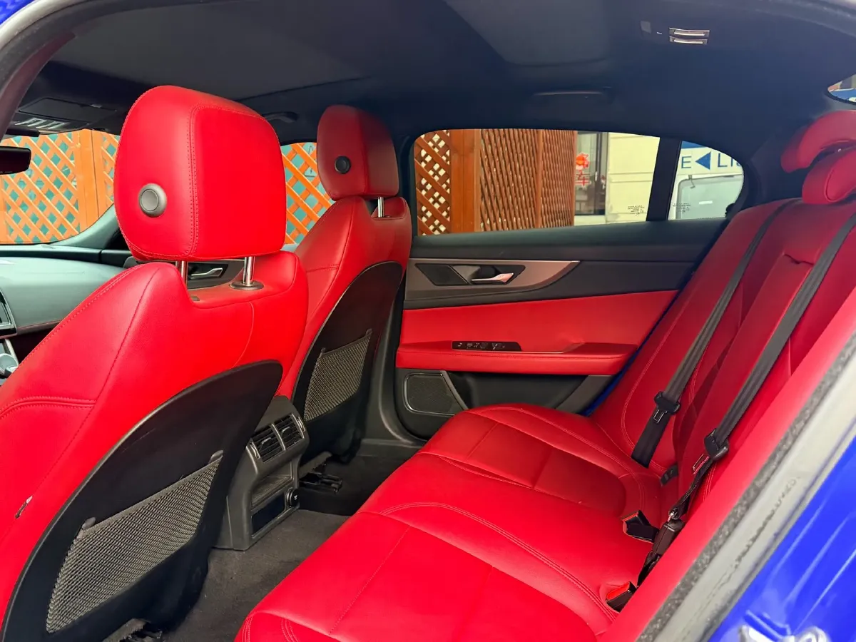 2020 Jaguar XEL 2.0T 200HP L4 8AT,autocango,china used car exporter,china ev exporter,chinese used car exporter,chinese used ev exporter