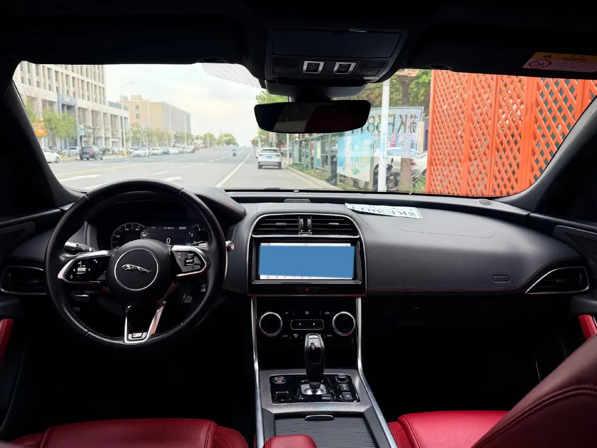 2020 Jaguar XEL 2.0T 200HP L4 8AT,autocango,china used car exporter,china ev exporter,chinese used car exporter,chinese used ev exporter