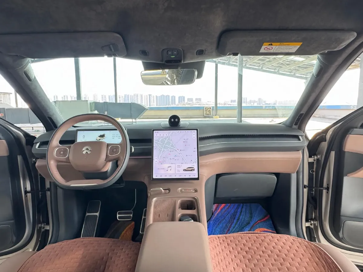 2024 Porsche Macan All-Electric BEV 100KWH,autocango,china used car exporter,china ev exporter,chinese used car exporter,chinese used ev exporter