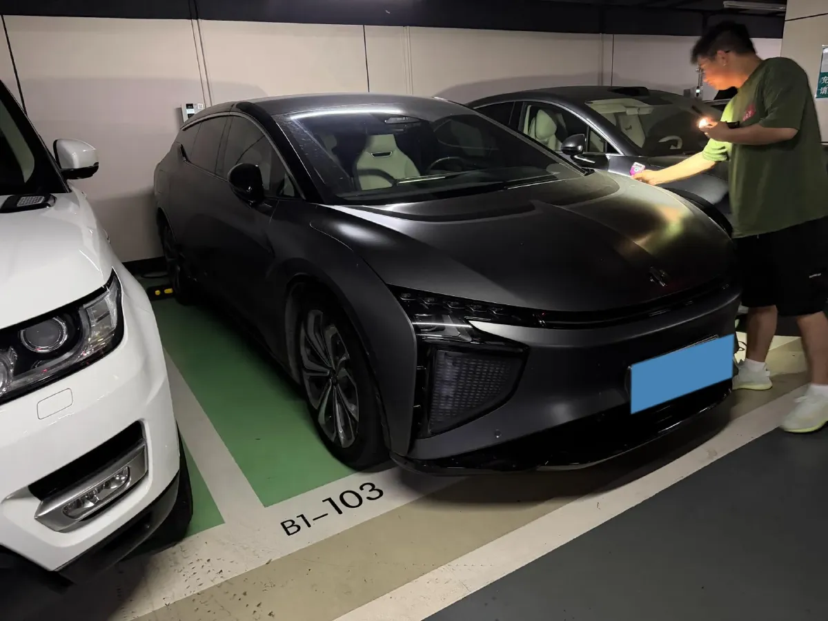 2021 HiPhi X BEV 97KWH,autocango,china used car exporter,china ev exporter,chinese used car exporter,chinese used ev exporter
