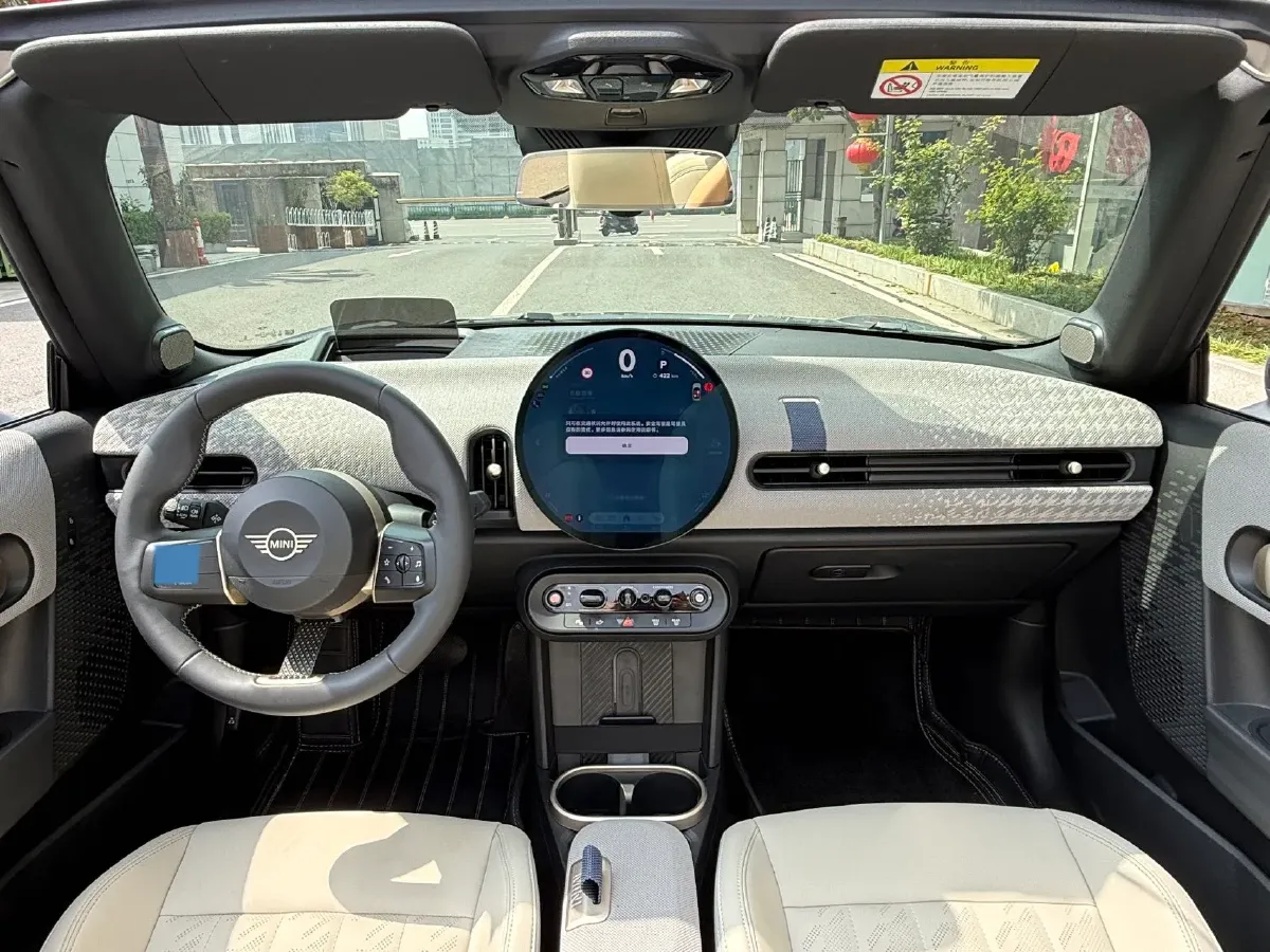 2025 MINI MINI 2.0T 204HP L4 7DCT,autocango,china used car exporter,china ev exporter,chinese used car exporter,chinese used ev exporter