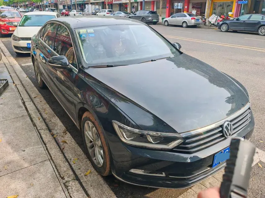 2018 Volkswagen Magotan 1.8T 180HP L4 7DCT,autocango,china used car exporter,china ev exporter,chinese used car exporter,chinese used ev exporter