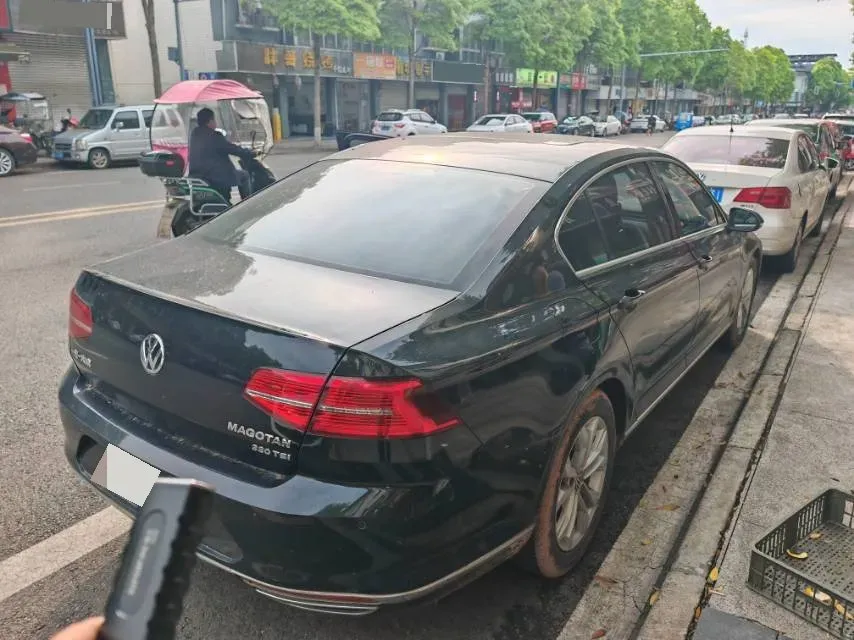 2018 Volkswagen Magotan 1.8T 180HP L4 7DCT,autocango,china used car exporter,china ev exporter,chinese used car exporter,chinese used ev exporter