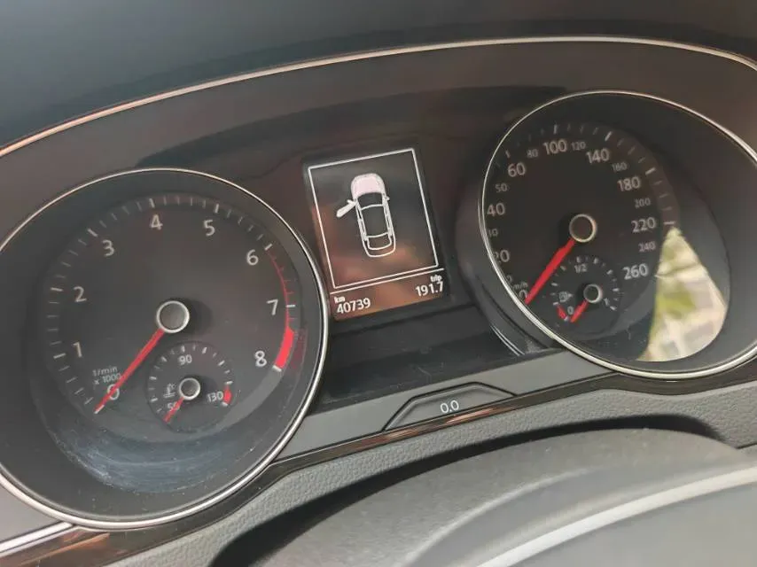 2018 Volkswagen Magotan 1.8T 180HP L4 7DCT,autocango,china used car exporter,china ev exporter,chinese used car exporter,chinese used ev exporter