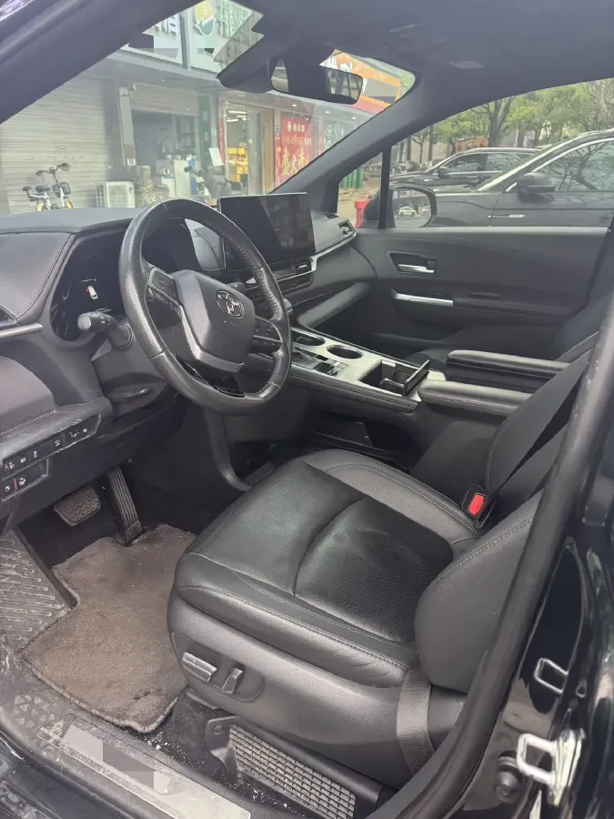 2023 Toyota Sienna 2.5L 189HP L4 E-CVT Hybrid,autocango,china used car exporter,china ev exporter,chinese used car exporter,chinese used ev exporter