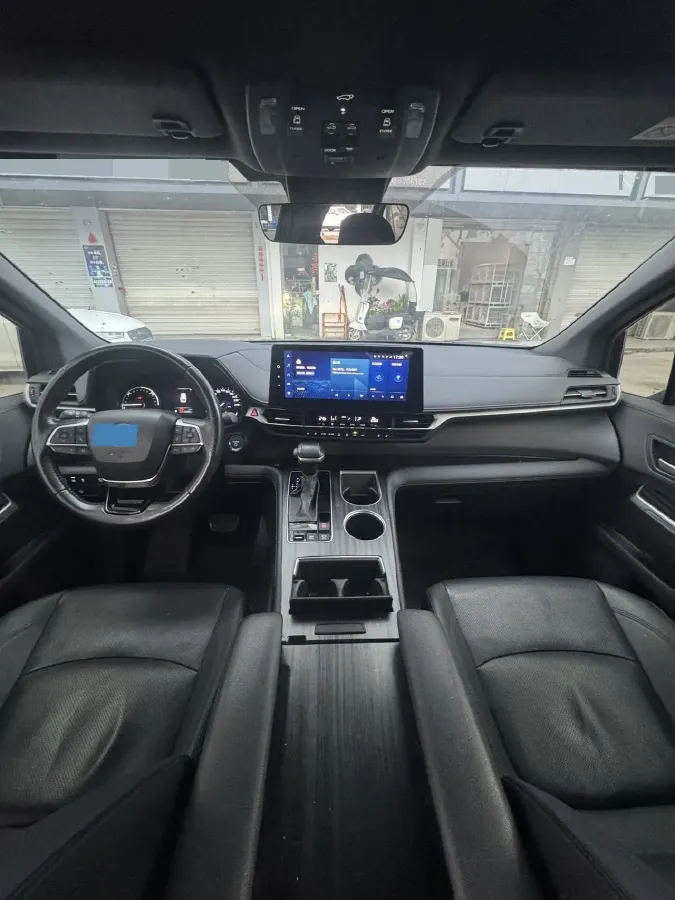 2023 Toyota Sienna 2.5L 189HP L4 E-CVT Hybrid,autocango,china used car exporter,china ev exporter,chinese used car exporter,chinese used ev exporter