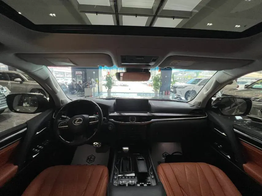 2017 Lexus LX 5.7L 367HP V8 8AT,autocango,china used car exporter,china ev exporter,chinese used car exporter,chinese used ev exporter