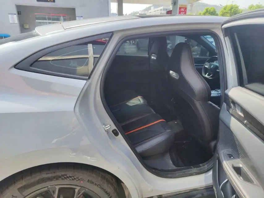 2024 ChangAn UNI-V 1.5T 188HP L4 7DCT,autocango,china used car exporter,china ev exporter,chinese used car exporter,chinese used ev exporter