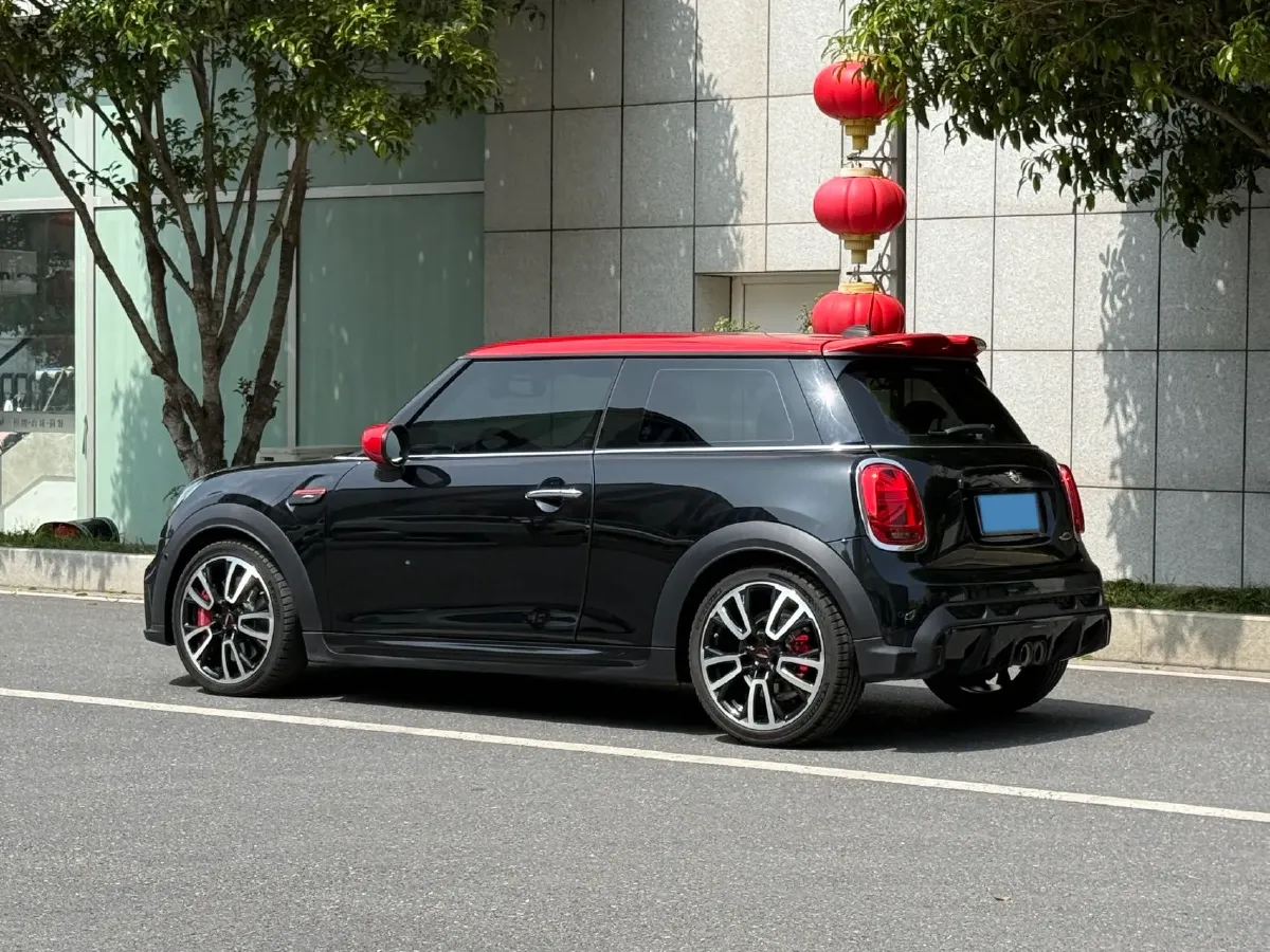 2023 MINI JCW 2.0T 231HP L4 8AT,autocango,china used car exporter,china ev exporter,chinese used car exporter,chinese used ev exporter