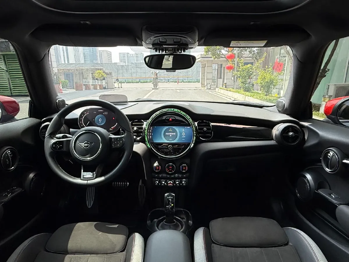 2023 MINI JCW 2.0T 231HP L4 8AT,autocango,china used car exporter,china ev exporter,chinese used car exporter,chinese used ev exporter